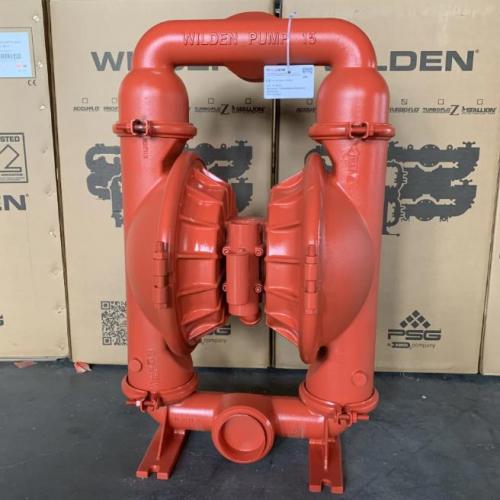 Why are experienced engineers starting to replace centrifugal pumps with those used for transporting bilge water and other fluids on ships?（1）